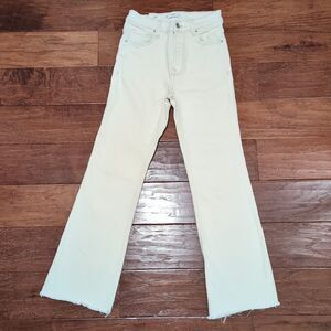 Mango MNG Sz 2 Sienna Kick Flare Crop Jeans White Cream High Rise Fray Hem Denim